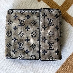 Authentic louis vuitton wallet